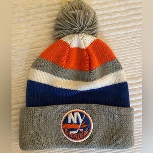 NWT - NY Islanders CCM Cuffed Knit Pom Hat
